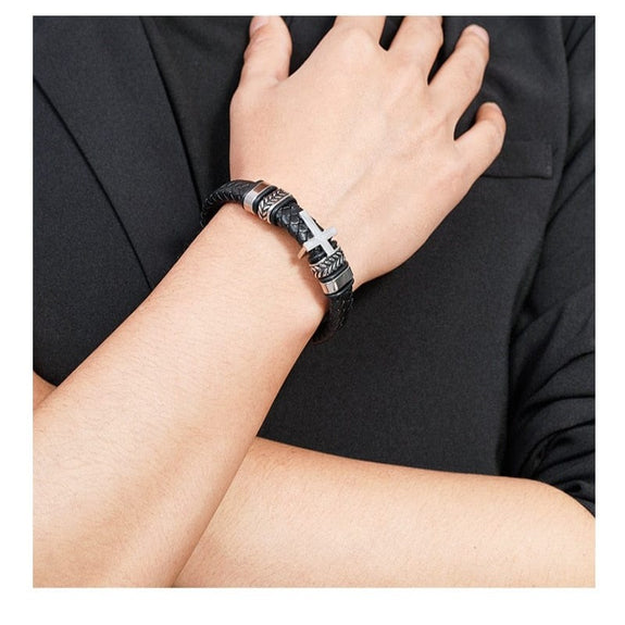 christian-genuine-leather-cross-bracelet-men