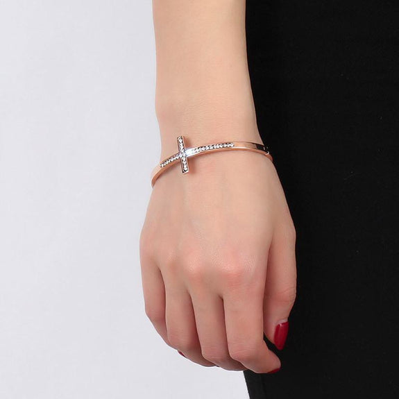 Women's Sideways Cross Bracelet Diamond